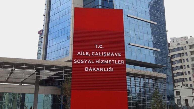 aile-ve-sosyal-hizmetler-bakanligindan-10-bin-personel-atamasi-iddialarina-yalanlama-4qZyhmQc.jpeg
