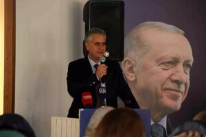 ak-parti-genel-baskan-yardimcisi-yalcin-karsinizda-acinasi-bir-chp-var-72fz51vw.jpg
