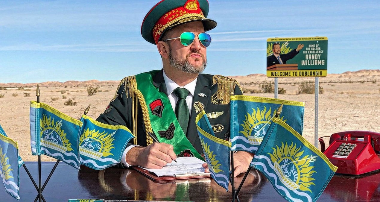 bir-kararla-kendi-ulkesini-kurdu-nato-zirvesine-davet-edildi-19-bin-vatandasi-var-JnYEIZIQ.jpg