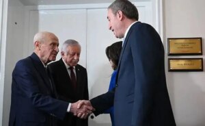 dem-ve-mhpyi-uzecek-anket-genc-secmenin-oy-tercihi-degisti-U3Xmc3By.jpg