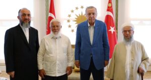 ismailaga-tarikati-lideri-cumhurbaskani-erdogani-ziyaret-etti-rt4kdAXr.jpg