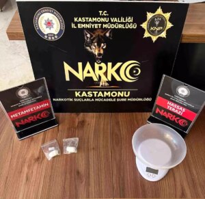 kastamonuda-uyusturucu-operasyonu-DeB1MwsM.jpg
