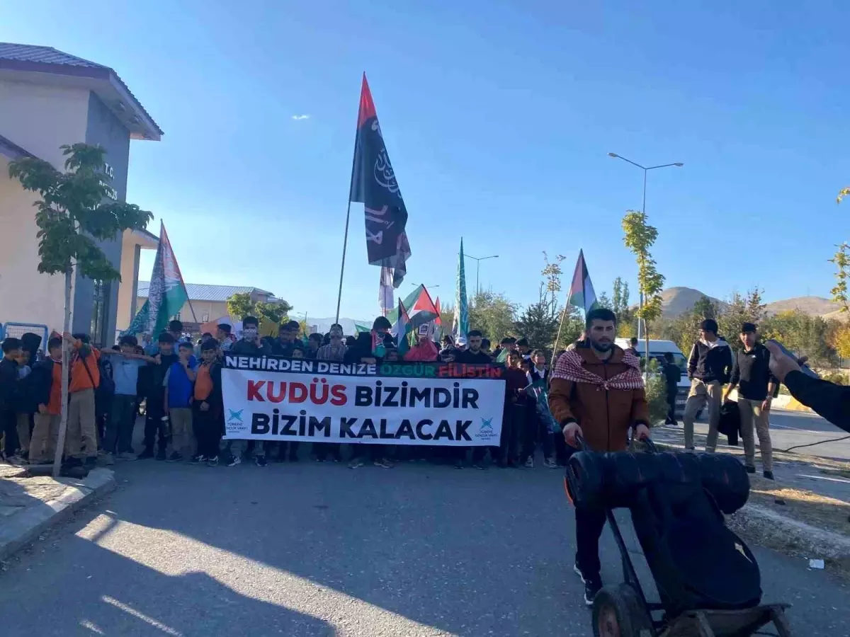 agrida gazze ve aksa tufanina destek yuruyusu duzenlendi DaTqcyrZ.jpg