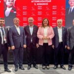 AKP’ye geçeceği iddiasıyla gündeme gelmişti: Belediye Başkanı Burcu Köksal, CHP kongresinde