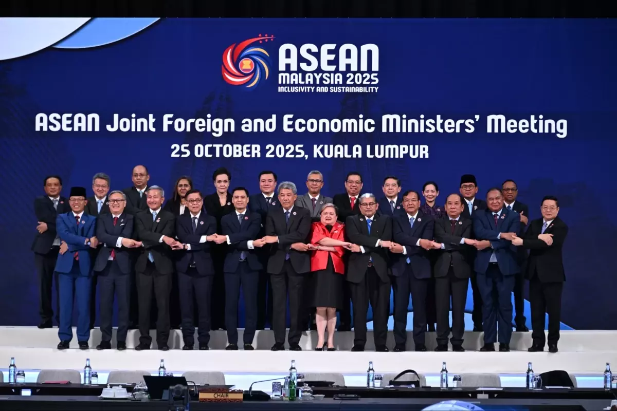 asean zirvesi kuala lumpurda basladi 5lN5FL8V.jpg