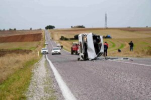 edirnede trafik kazasi 3 yarali sENLavA7.jpg