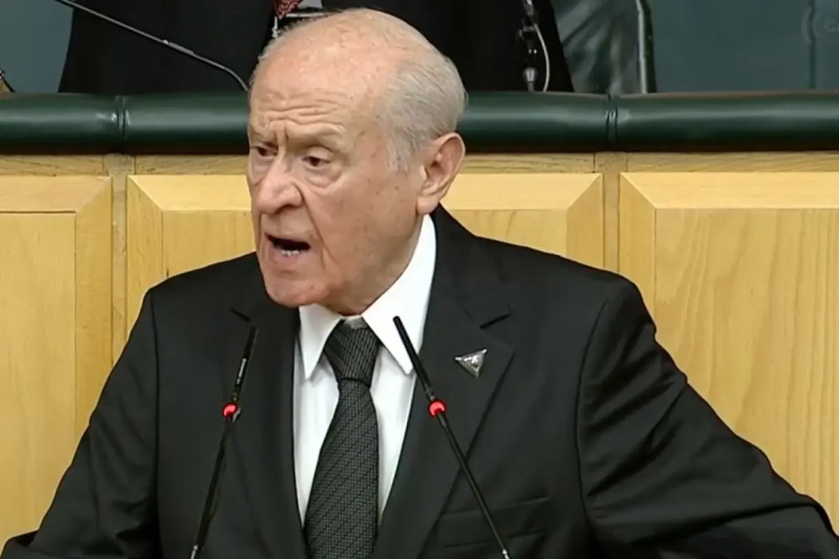 mecliste biji serok apo slogani atilmasina bahceliden ilk yorum r7stP7zA.jpg