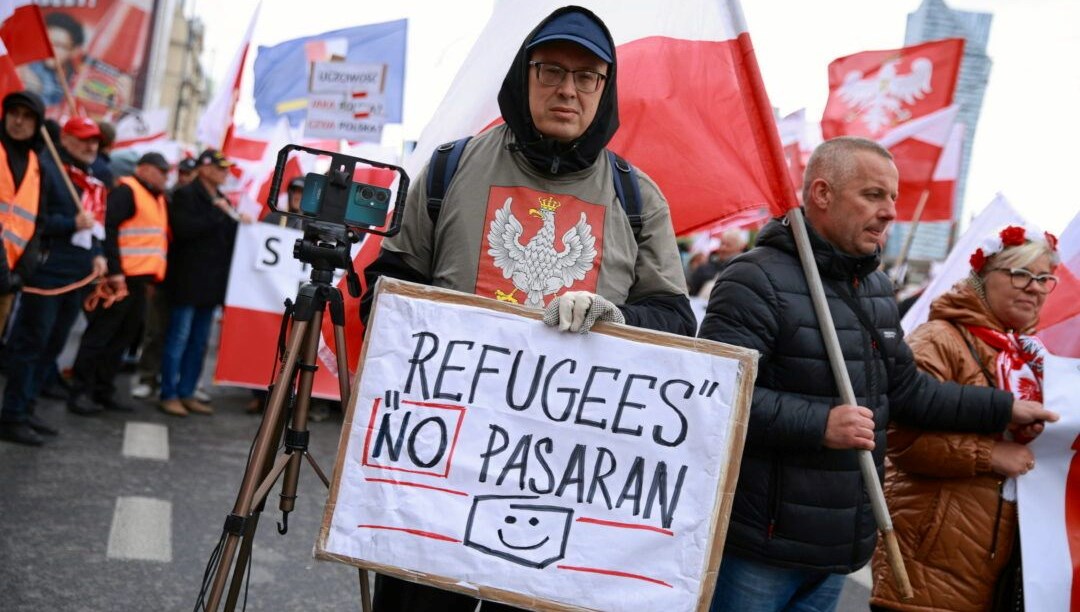 polonyada gocmen karsiti eylem tusktan kurtulmaliyiz HvfmbHAt.jpg