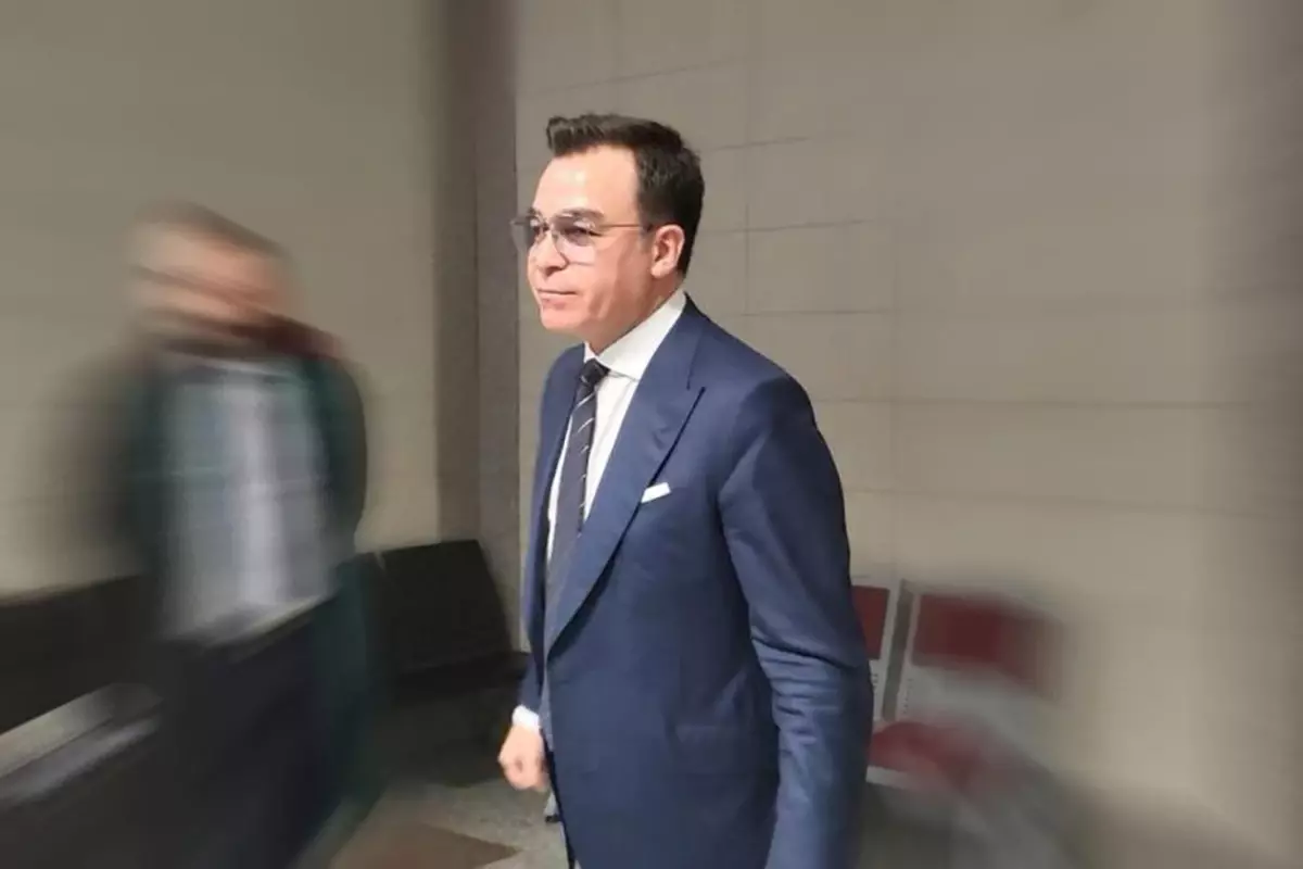 kayyum atanan investco holding milyarlarca liralik halka acik sirketlere sahip PmBdei7H.jpg