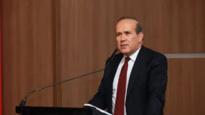 chpli-namik-tandan-avrupa-konseyinde-imamoglu-konusmasi-susturulmaya-calisildiginda-toplum-sessizlesmez-8K4xb29E